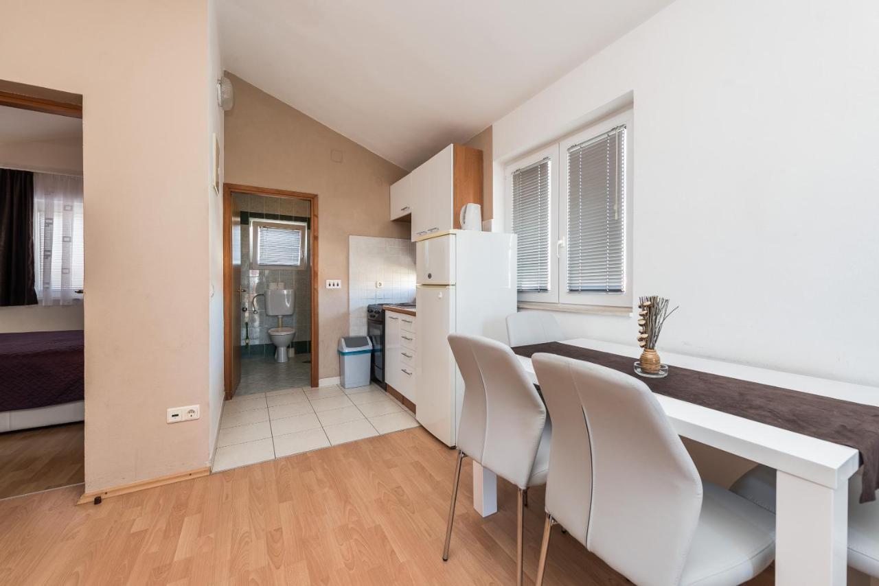 Apartments Danijela 1 Sukošan المظهر الخارجي الصورة